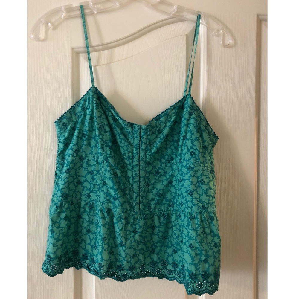 Green eyelet tank